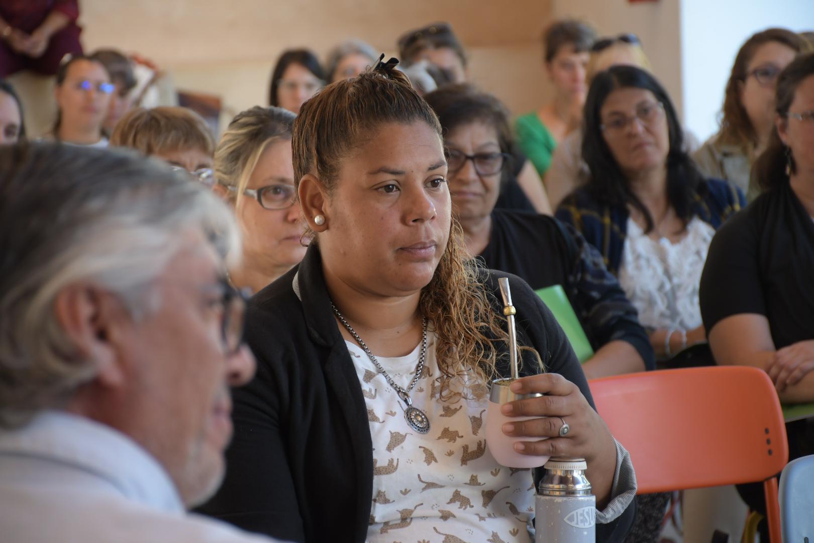 Encuentro de emprendedoras en el Centro Cultural Carlitos ·