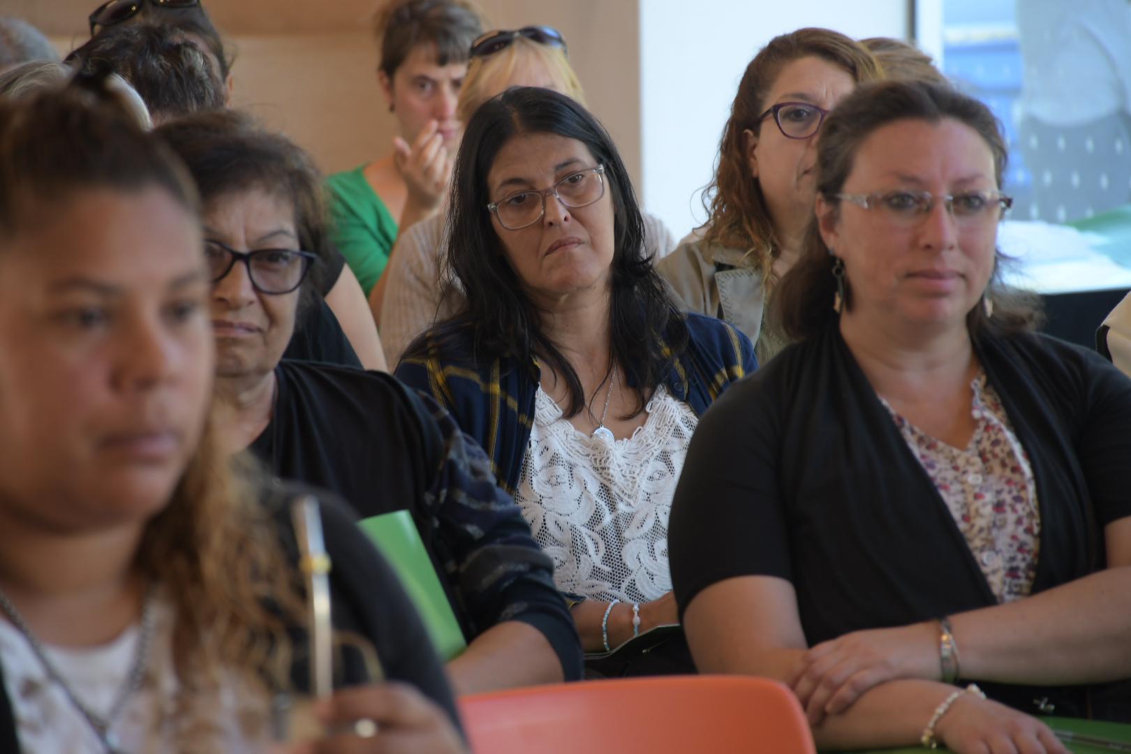 Encuentro de emprendedoras en el Centro Cultural Carlitos ·
