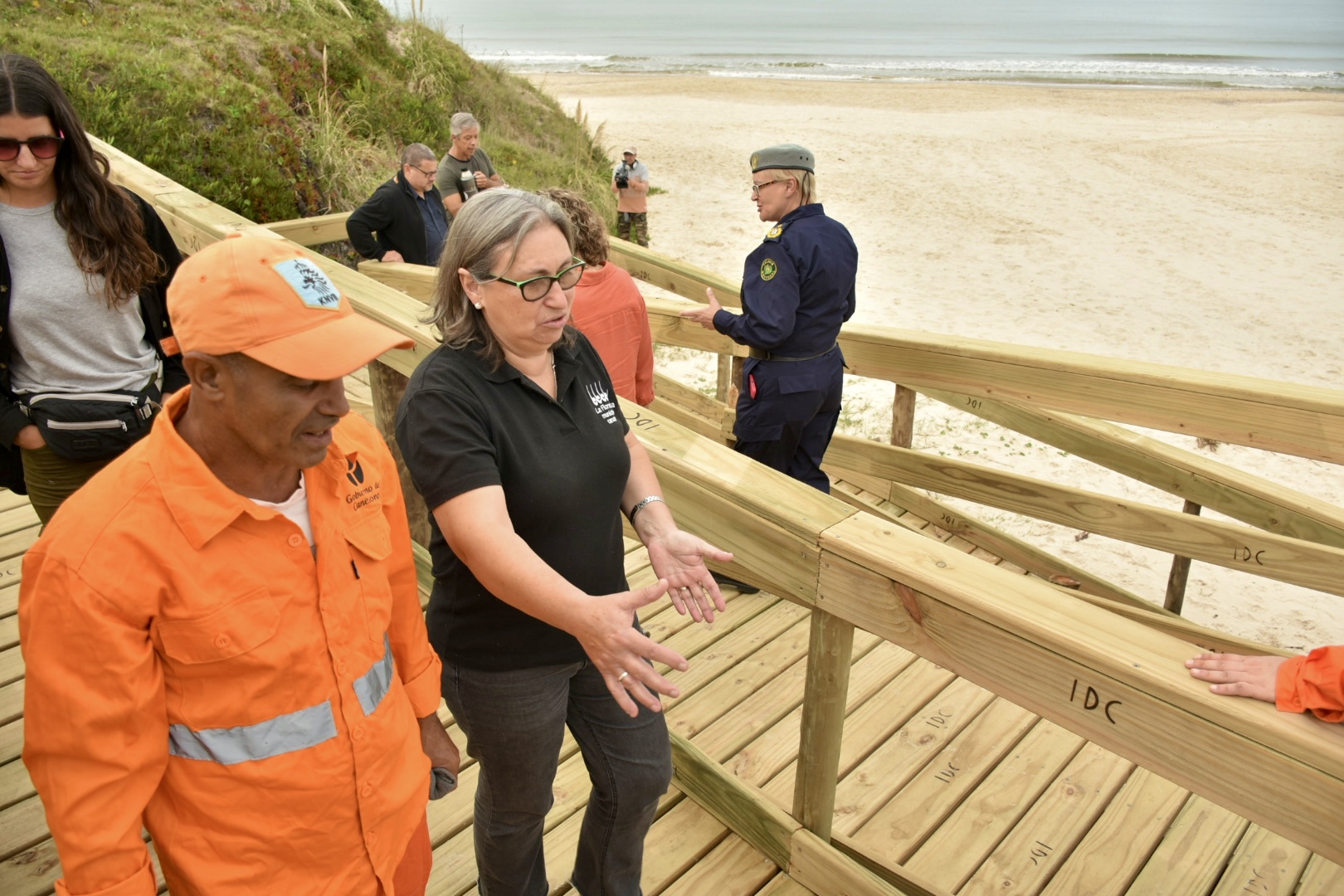 Una nueva bajada accesible en Balneario Sierras del Mar del municipio de La Floresta ·
