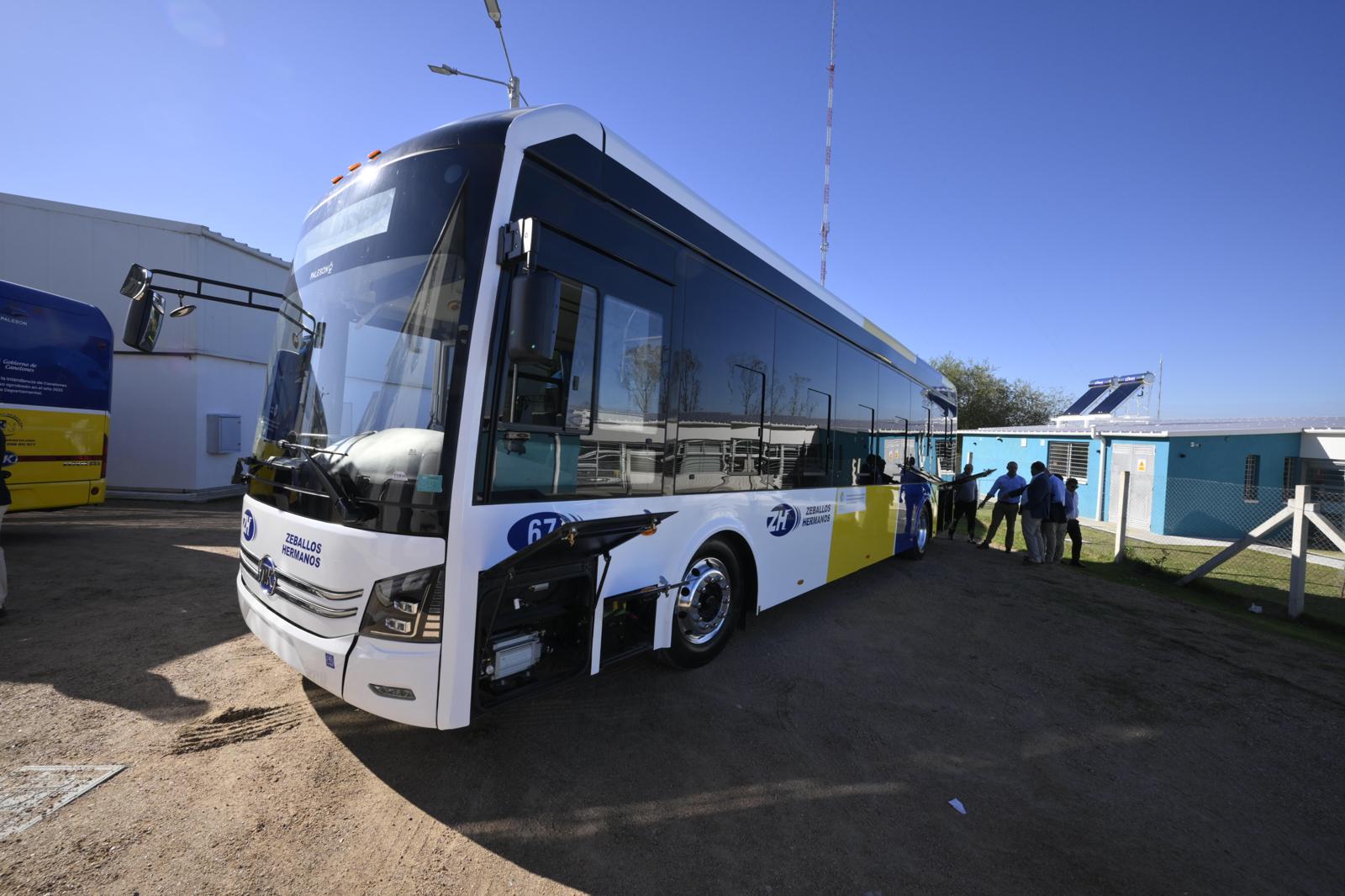 Canelones incrementa flota de ómnibus eléctricos para mejorar la movilidad del departamento