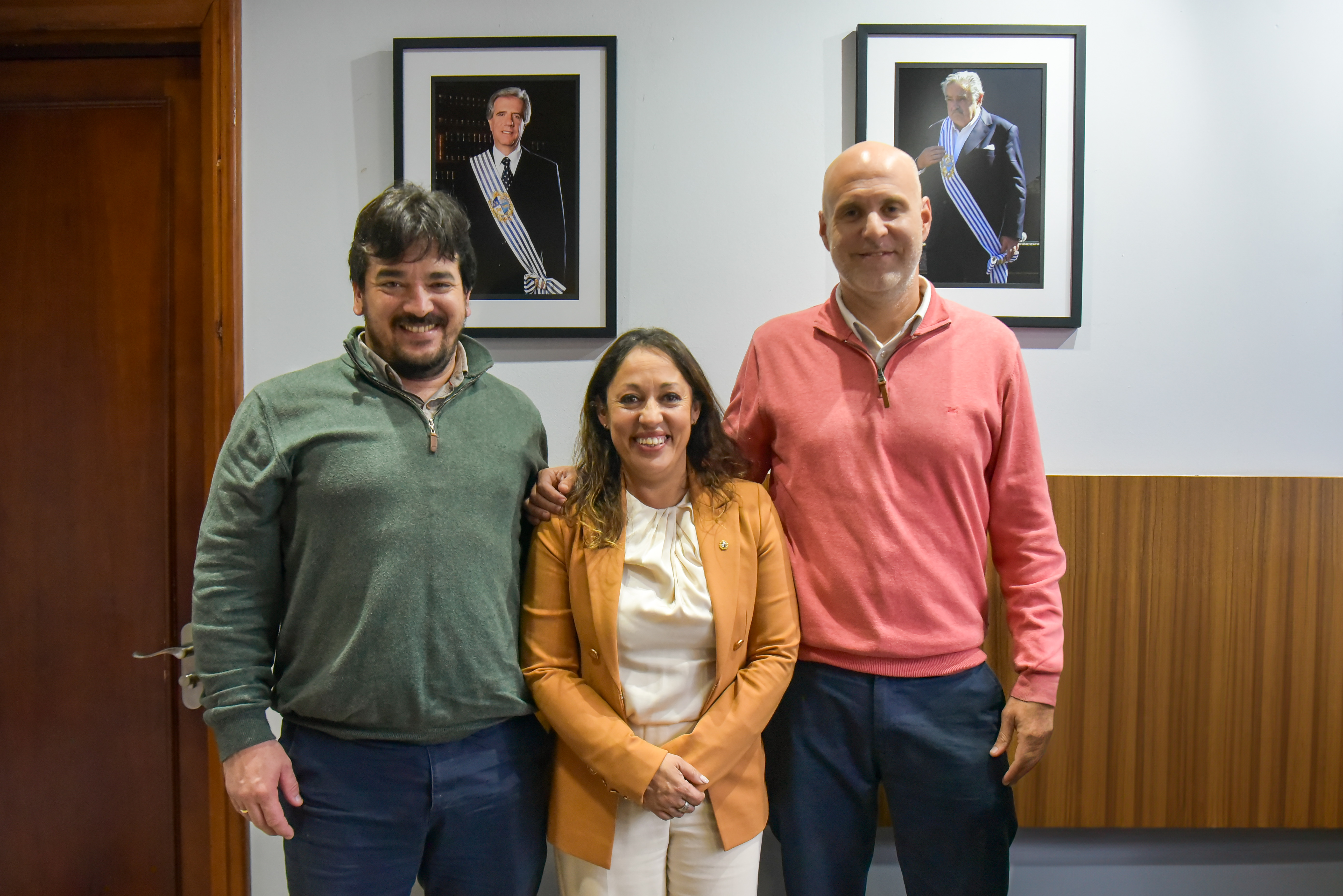 El intendente Legnani se reunió con la ministra de Industria, Energía y Minería para planificar el trabajo en el departamento