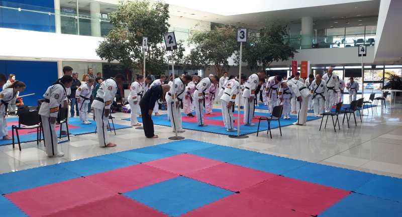 Con grán éxito, la academia de artes marciales ATA Uruguay celebró un torneo de cinturones negros en el Centro Civico Costa Urbana