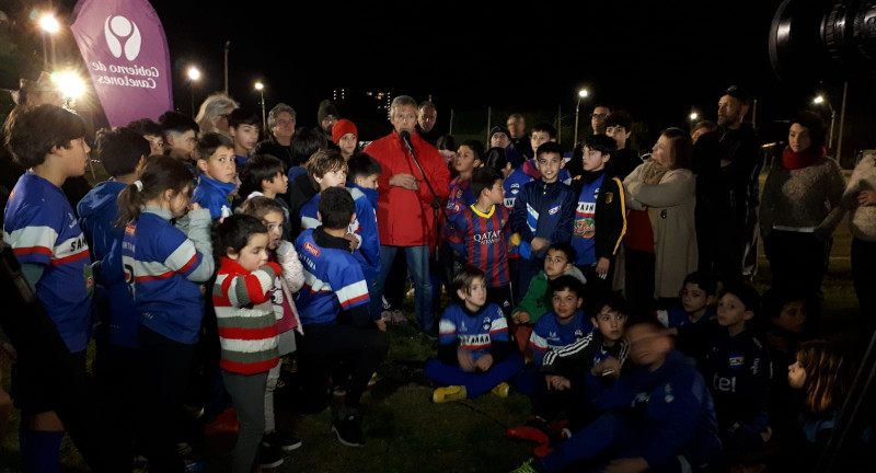 Se realizó firma de convenio e inauguración de luminarias en cancha de baby fútbol del club Santa Ana de Carrasco