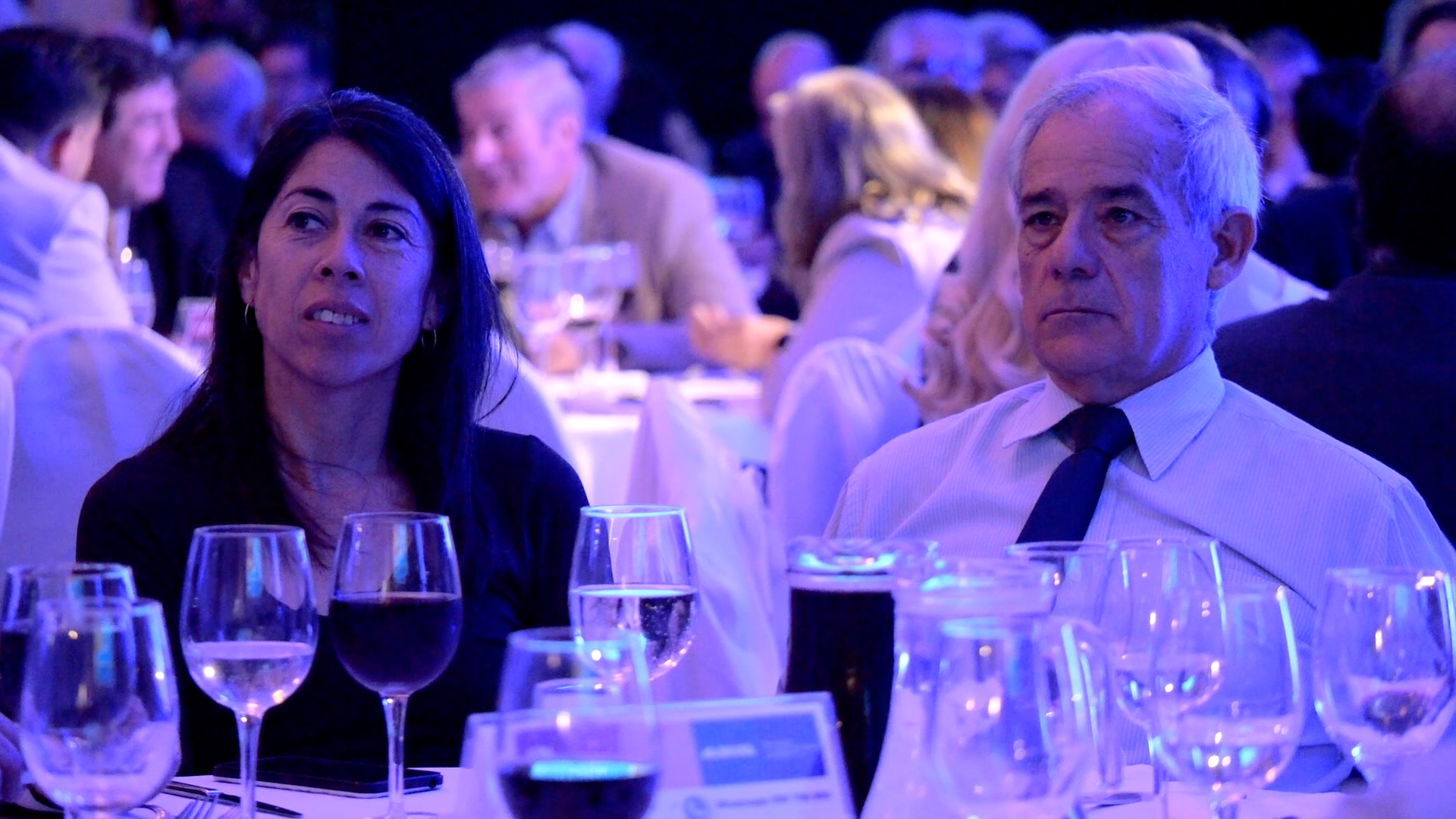 La Responsable de Desarrollo Turístico, Ximena Acosta, y el Director de Turismo de la Intendencia, Horacio Yanes, en charla de ADM  sobre turismo: Uruguay de cara a la temporada 2023