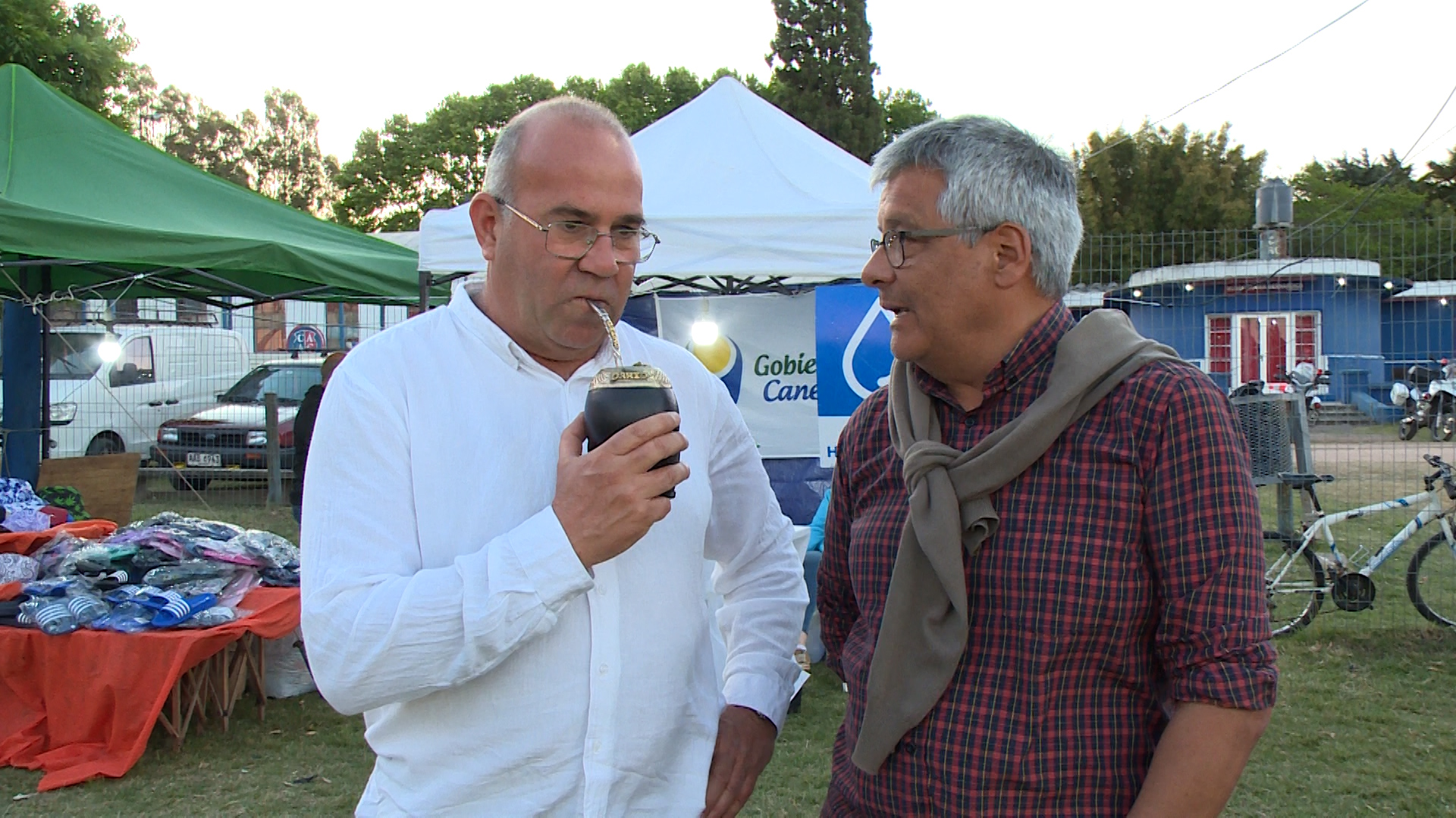 Alcalde de Aguas Corrientes, Marcelo Delgado, y Alcalde de Canelones, Darío Pimienta, en la tercera edición de la Fiesta del Agua