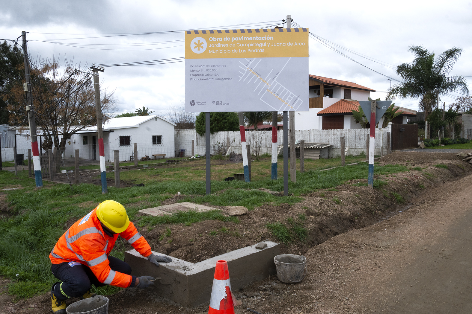 Avanzan las obras de pavimentación en Jardines de Campisteguy y Juana de Arco en el Municipio de Las Piedras