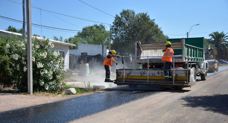 Continúan obras de reacondicionamiento de calles en el barrio Obelisco de Las Piedras