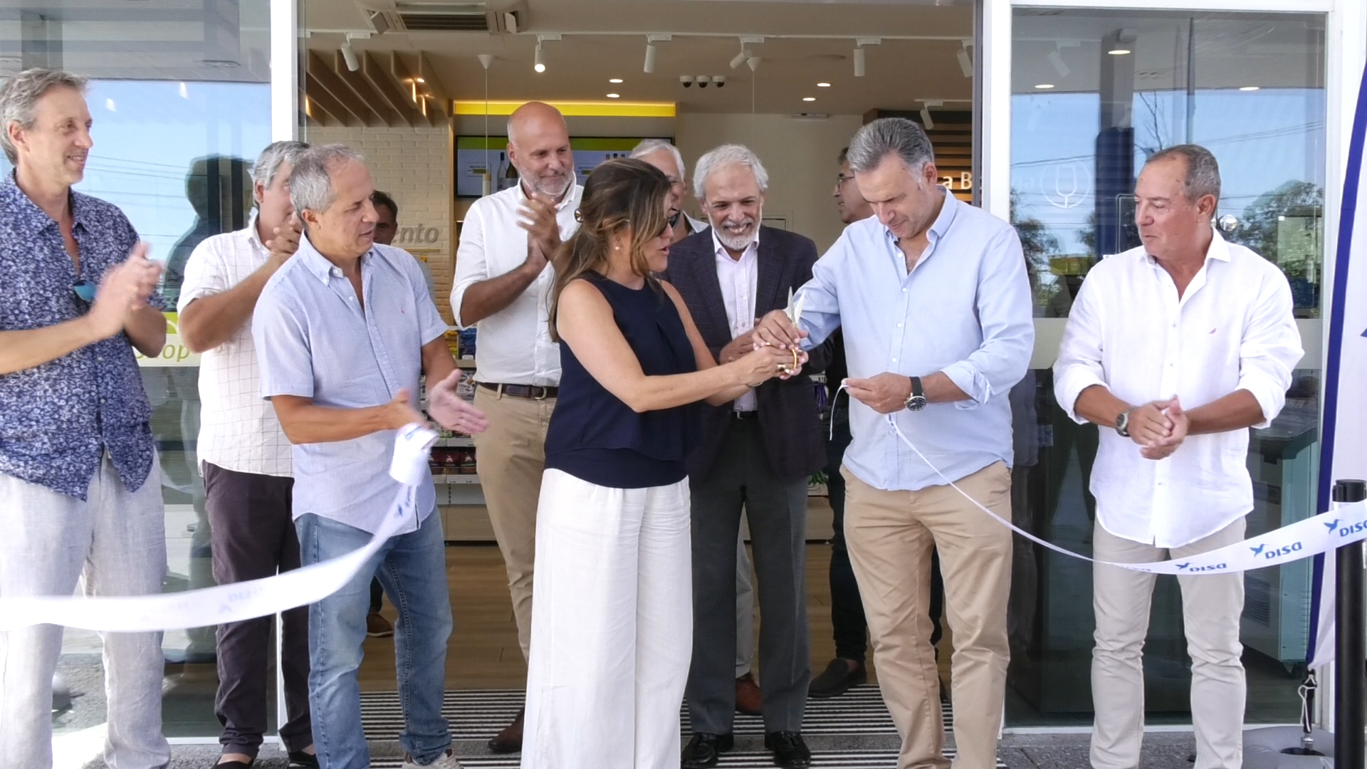 Intendente participó en inauguración de estación de servicio DISA en Atlántida