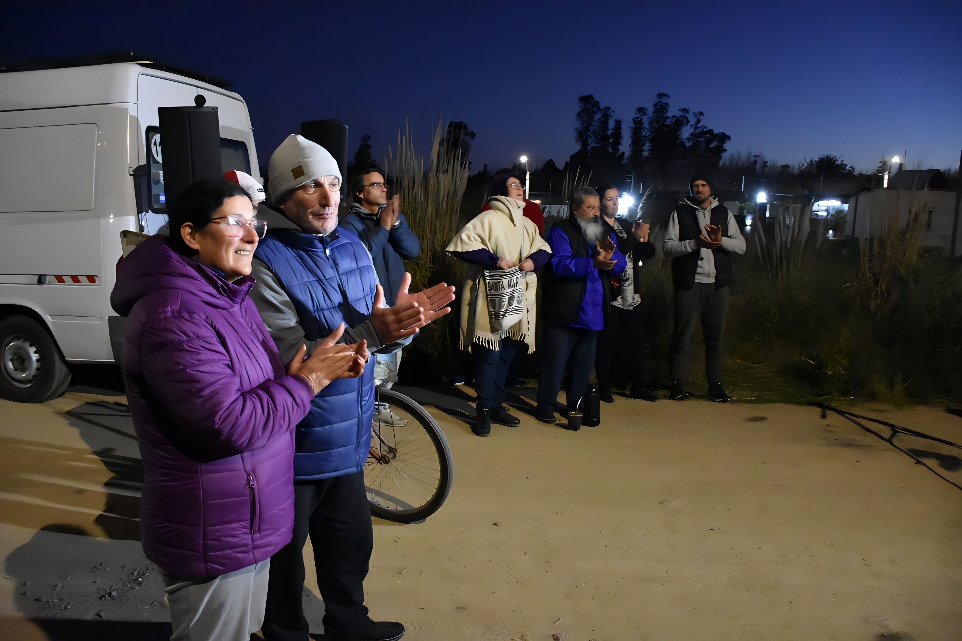 Se inauguraron 70 nuevas luminarias en el barrio Colina Verde de Suárez 