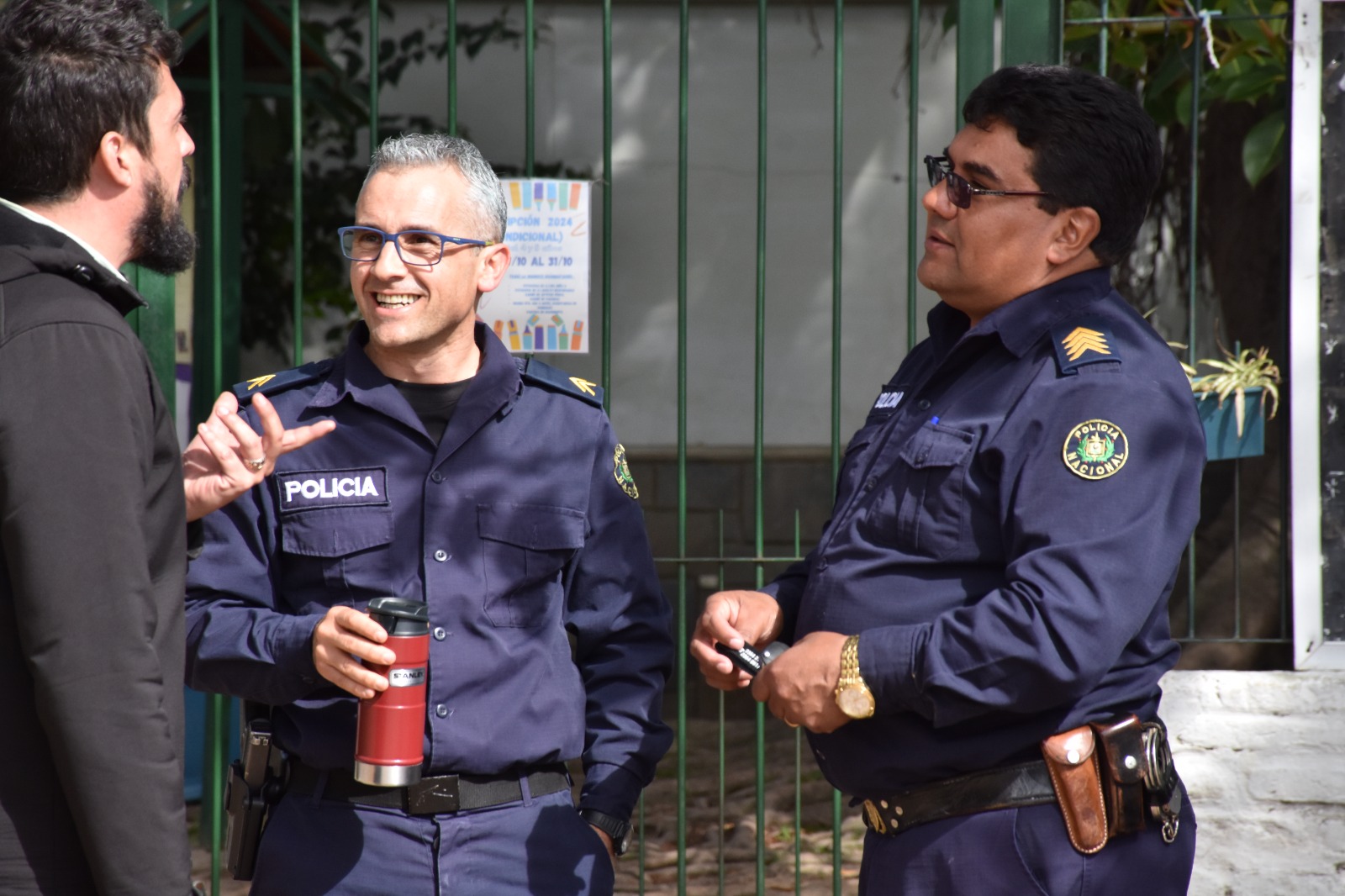 Director de Seguridad y Convivencia de la Intendencia de Canelones, Nicolás Guillenea, Sargento Elvis Rocha y  Sub Oficial Mayor Juan Ferreira, Encargado de Policía Comunitaria de Canelones