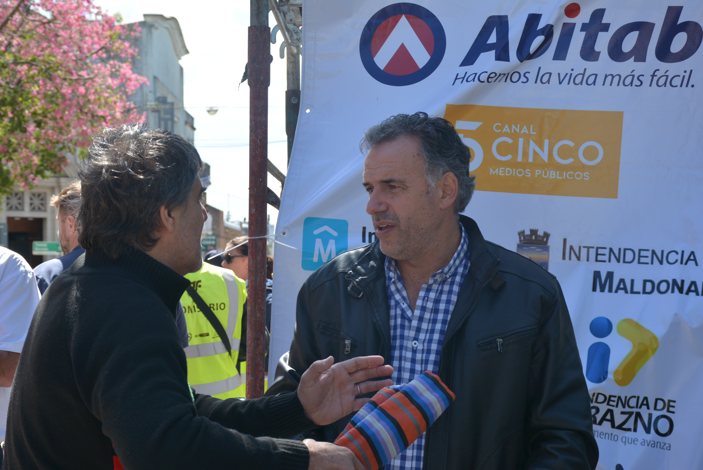 Vuelta Ciclista 2023: llegada de la primera etapa y podio en ciudad de Canelones