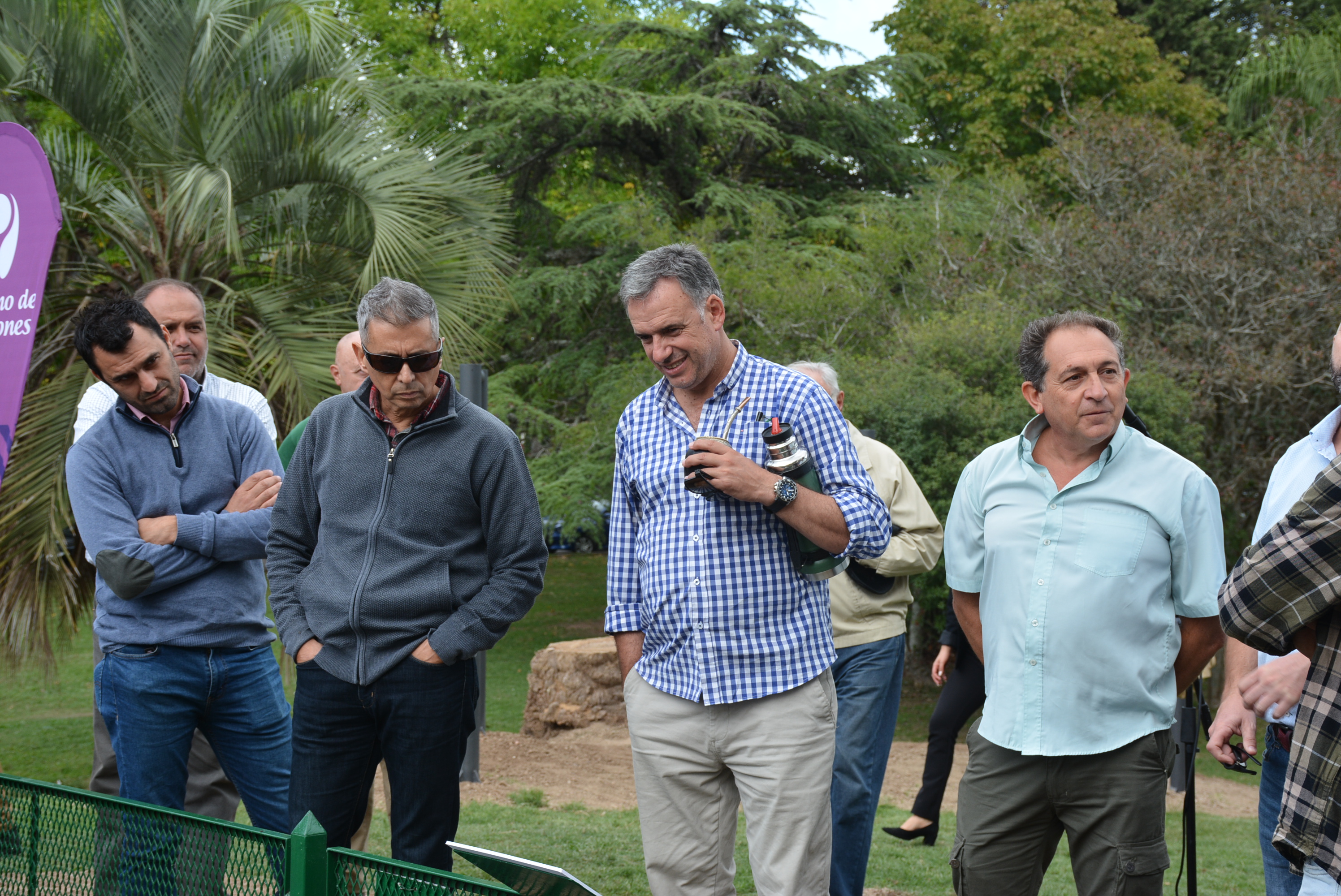 Se inauguró una recreación de un cerrito indígena y una muestra fotográfica en homenaje a Jorge Femenías en el Museo Arqueológico Prof. Antonio Taddei