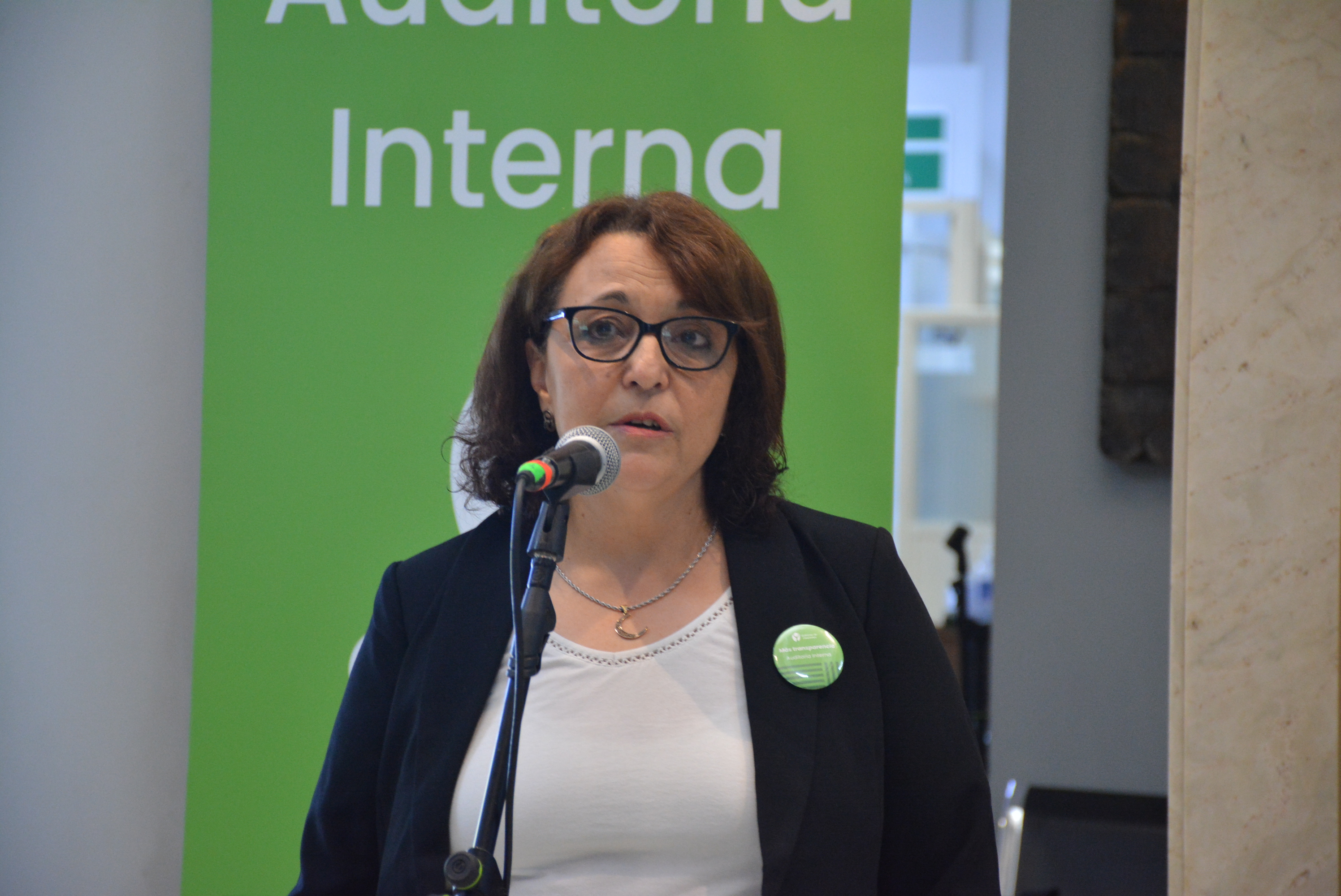 Contadora Auditora del Gobierno de Canelones, Jaqueline Kizirián, en la actividad por el mes de la Concientización de la Auditoría Interna