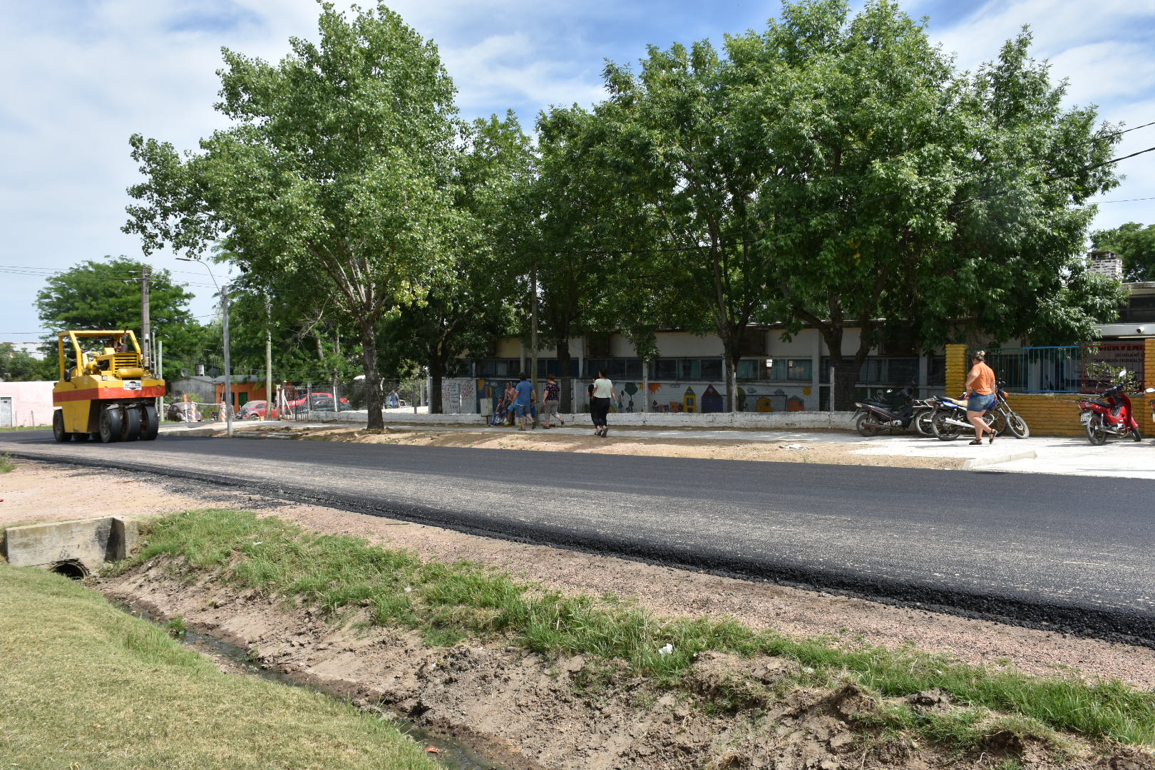 El asfaltado comprende el tramo entre Ruta 102  hasta la Escuela N° 155
