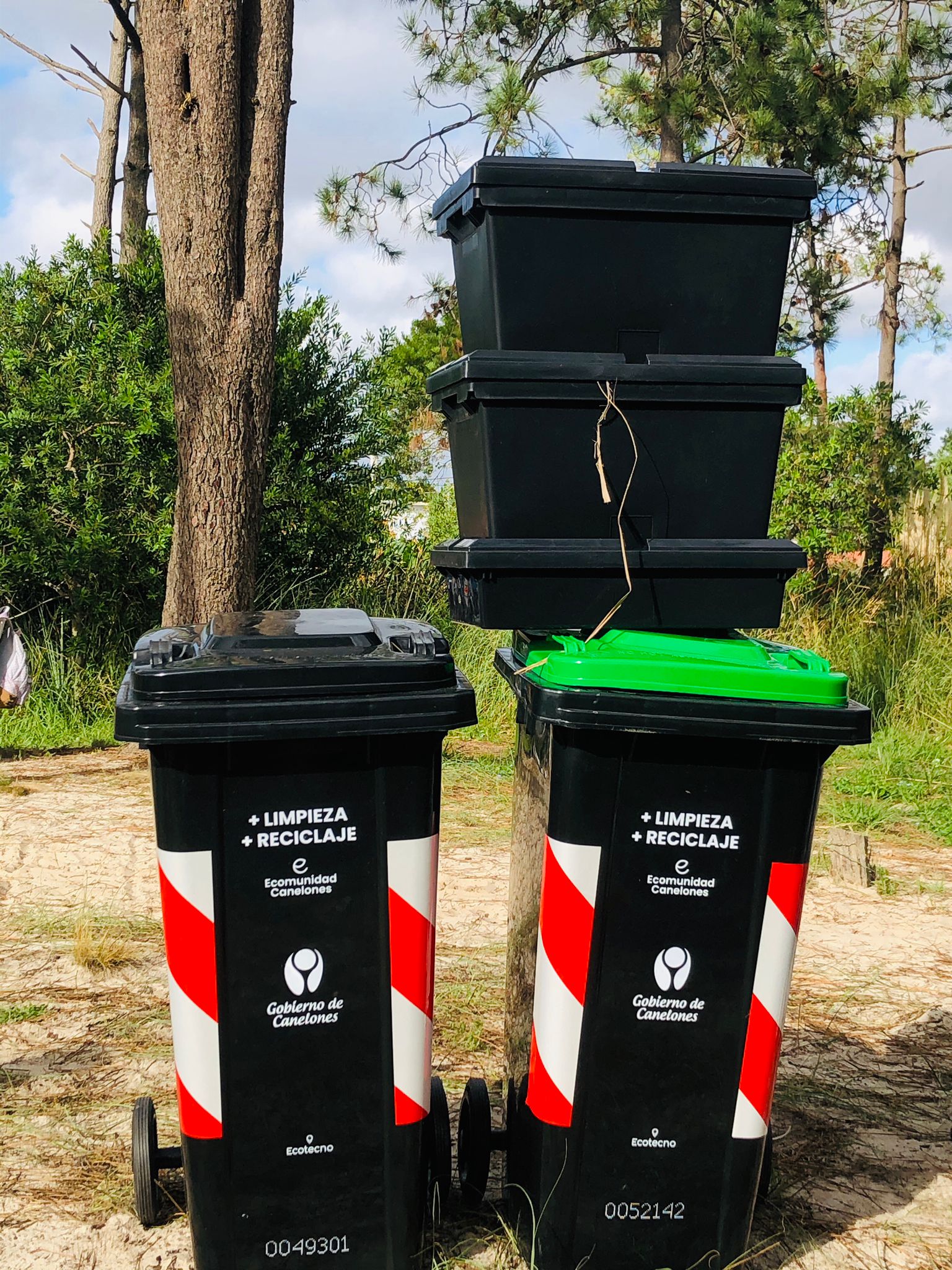 Familias de Pinar Norte recibieron equipamiento para reciclar y compostar en sus hogares