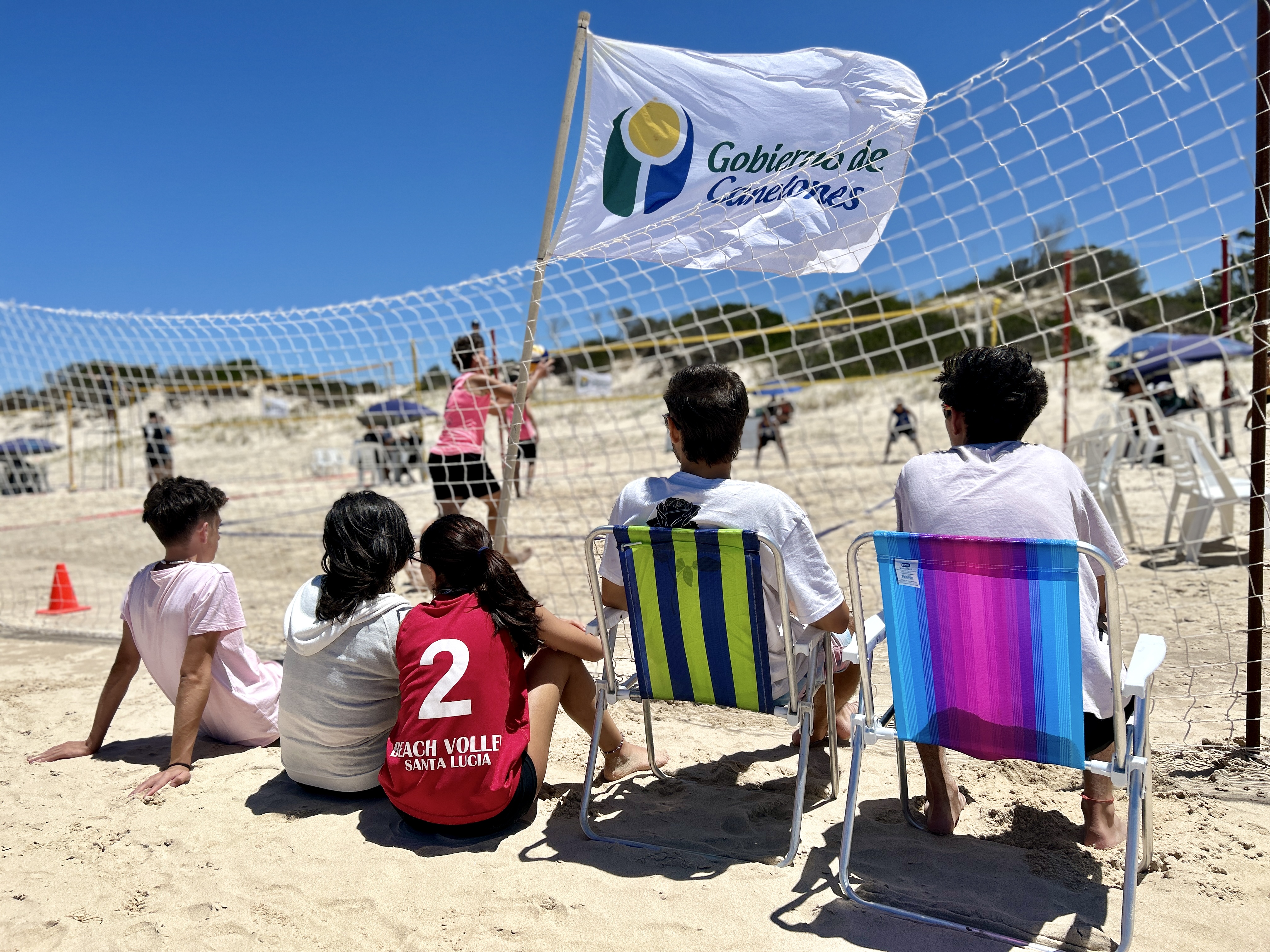 Promotores deportivos de la Intendencia organizaron un circuito de voleibol en Salinas