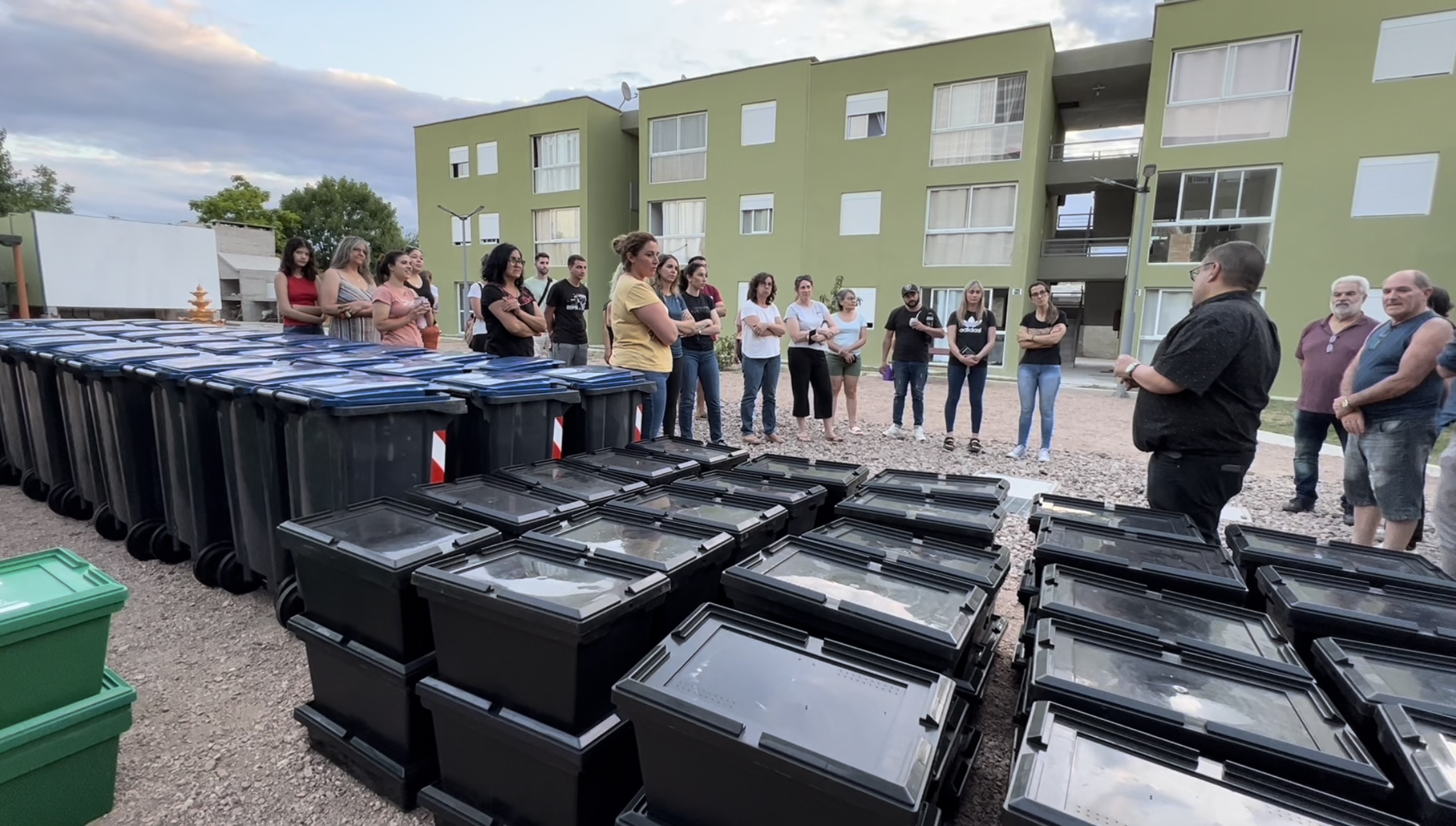 El programa Hogares Sustentables llegó a 35 familias de las viviendas COVITRAUN de Santa Lucía