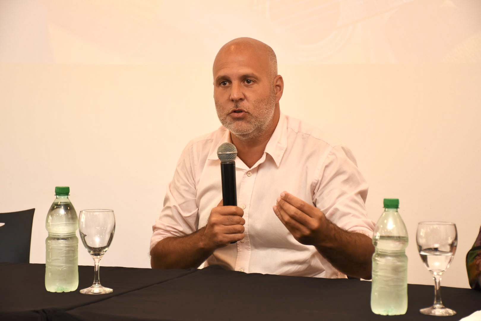 Secretario General de la Intendencia de Canelones, Dr. Esc. Francisco Legnani, en el lanzamiento de actividades de la temporada 2023 del Complejo Cultural Politeama