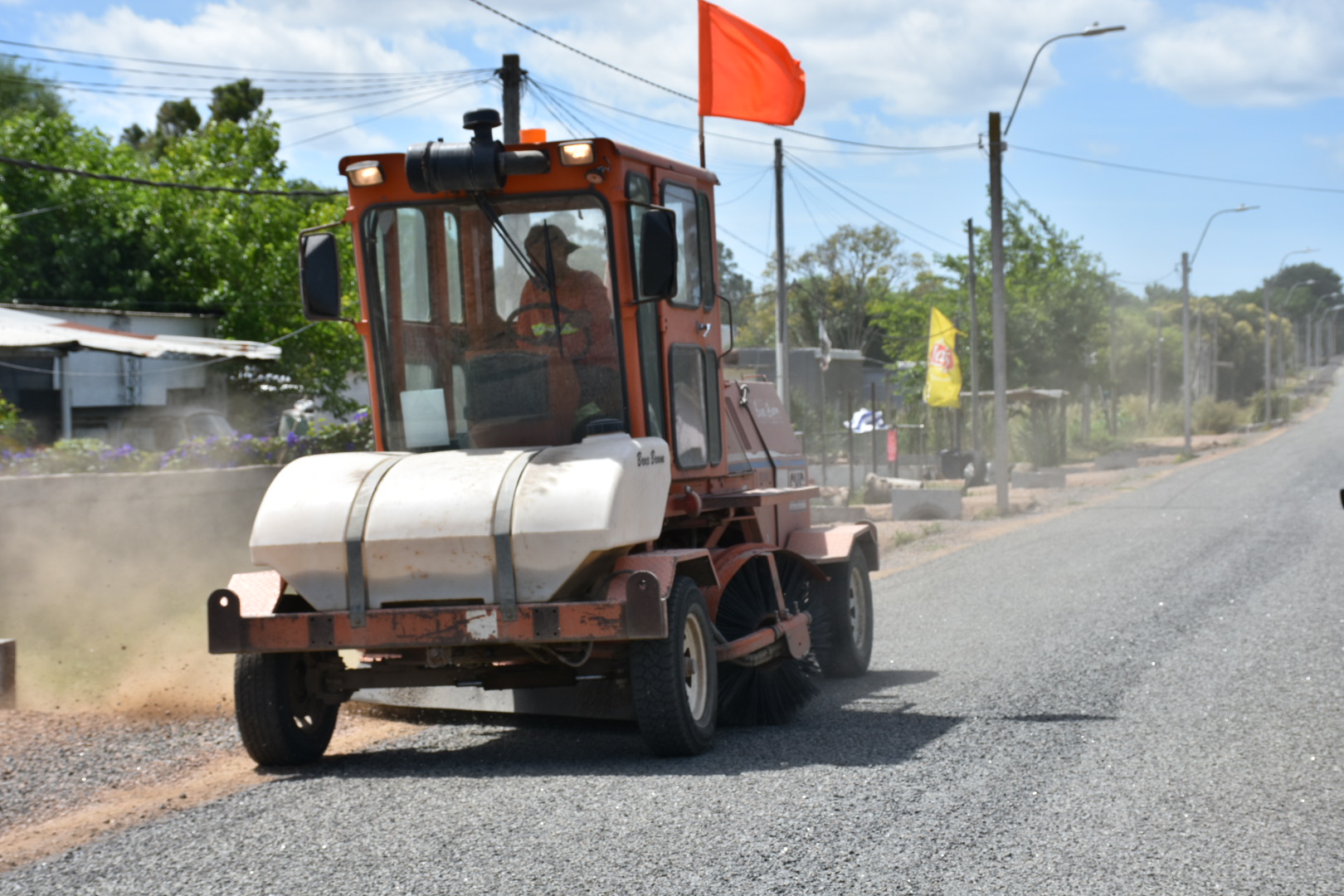 Obras viales en calle Los Paraísos