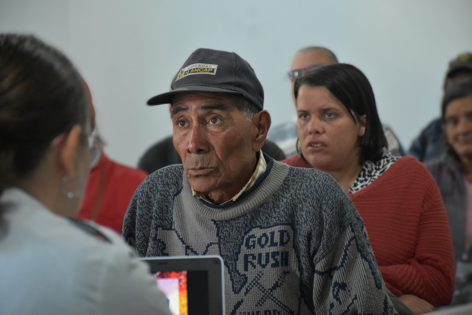 Participantes de la capacitación a aspirantes a cuidadores de vehículos