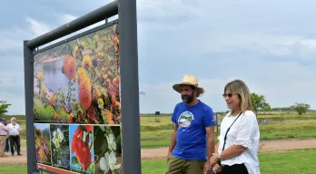 Imagen Intendencia inauguró fotogalería en el río Santa Lucía en el marco del 208º Aniversario de la Batalla de Paso Cuello