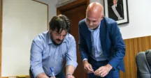 Autoridades asumiendo el cargo 