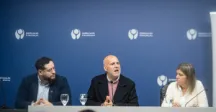 Auttoridades en conferencia 